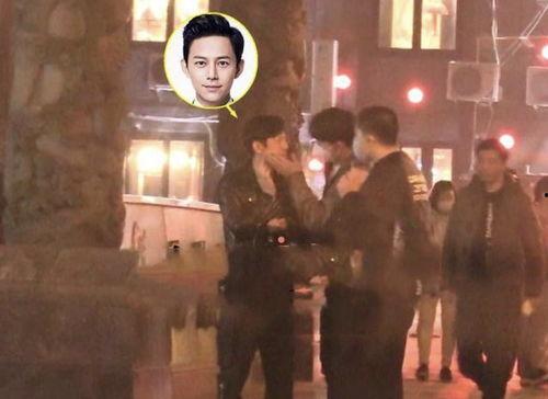 深夜爆料娱乐圈,揭秘明星幕后真相